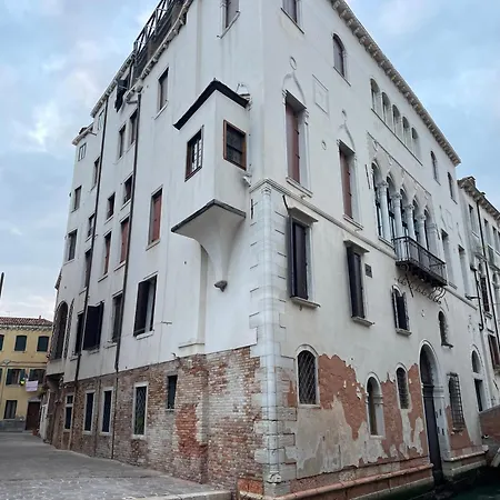 Daire Sara In Venedik